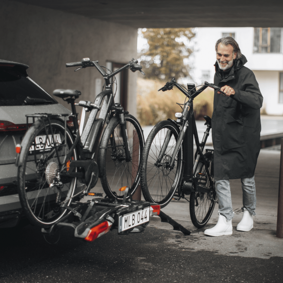 Велокрепление Thule Epos с парктроником для 3-х велосипедов на фаркоп Велокрепление Thule Epos с парктроником для 3-х велосипедов на фаркоп