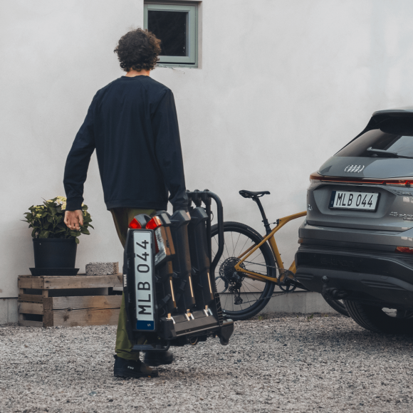 Велокрепление Thule EasyFold 3 для 2 велосипедов на фаркоп Велокрепление Thule EasyFold 3 для 2 велосипедов на фаркоп