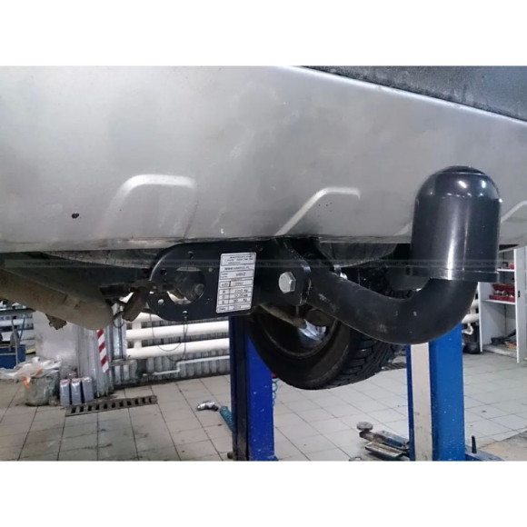 Фаркоп IMIOLA V/020 Volvo XC70, 2007- Фаркоп IMIOLA V/020 Volvo XC70, 2007-