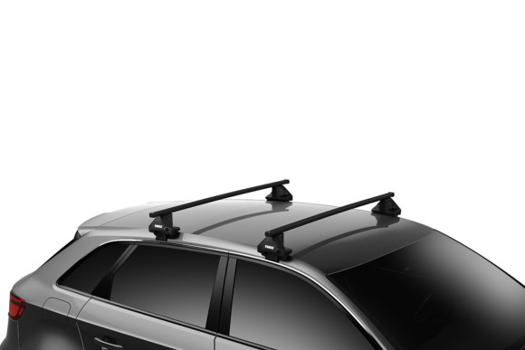 Багажник на крышу Thule Clamp SquareBar для автомобиля с гладкой крышей