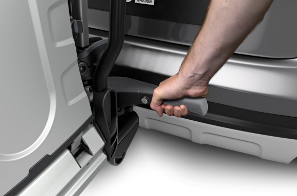 Велобагажник на фаркоп для перевозки 3-х велосипедов Thule Easy Fold XT 934