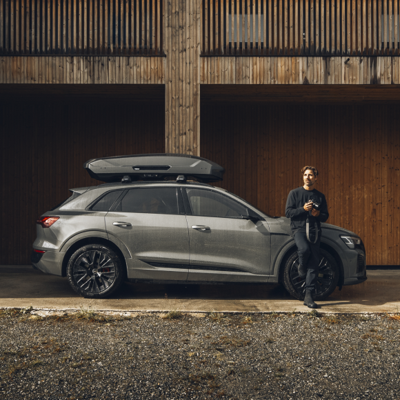 Автобокс Thule Motion 3 XXL черный глянец  