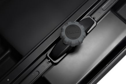 Автобокс Thule Motion 3 XXL титан глянец 